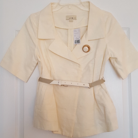 FOREVER 21 Eggshell jacquard Jacket Short Sleeve Belt Brooch Blazer - Picture 1 of 4